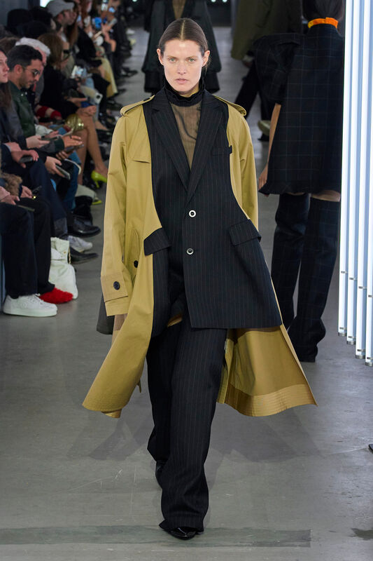 Sacai F24 038