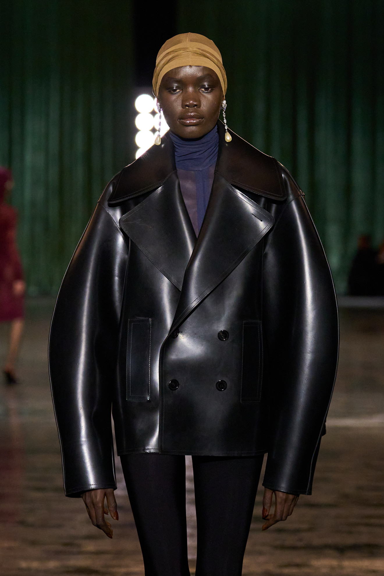 Saint Laurent F24 010a