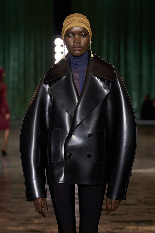 Saint Laurent F24 010a