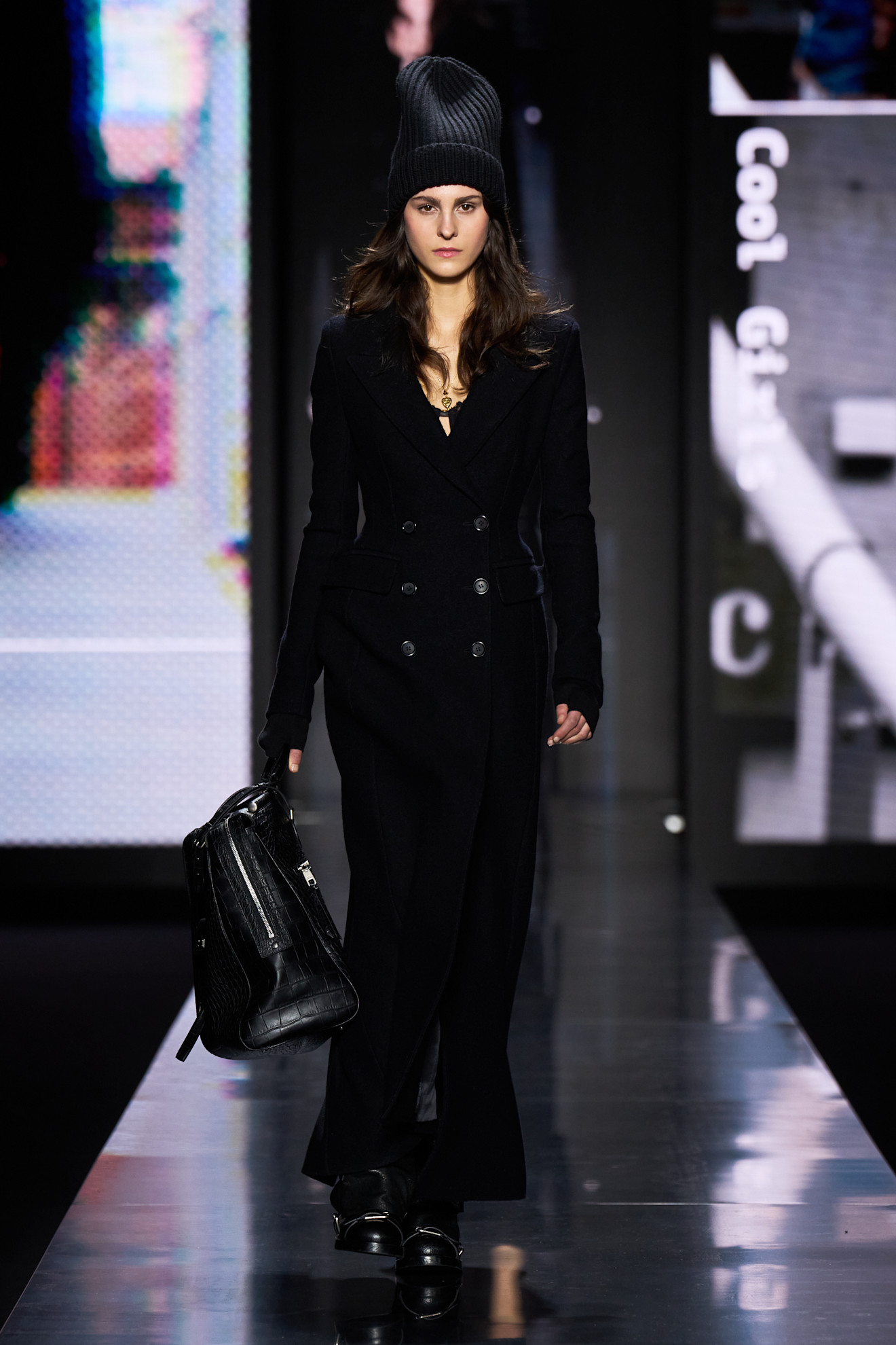 Dolce Gabbana F25 041