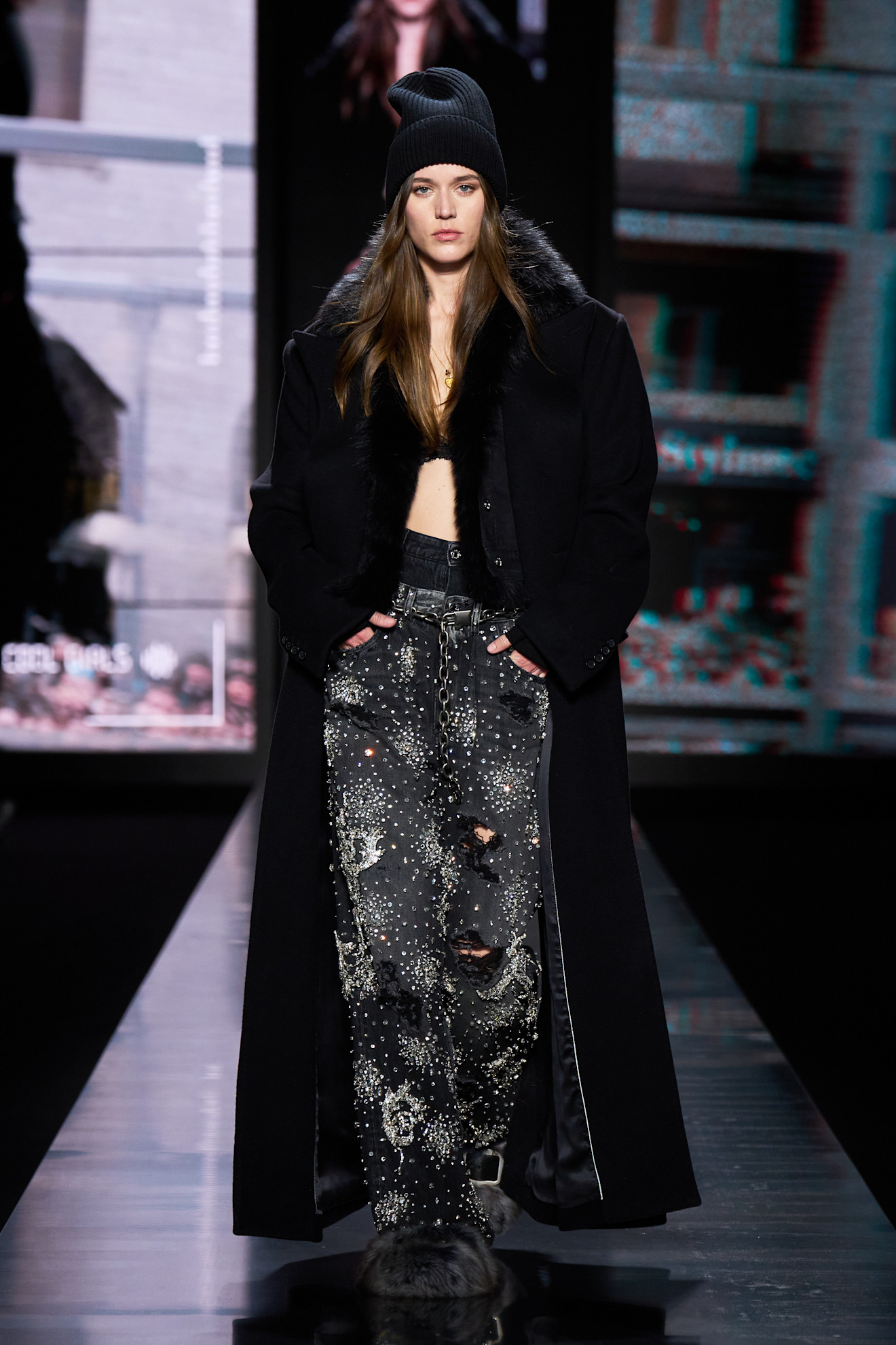 Dolce Gabbana F25 045