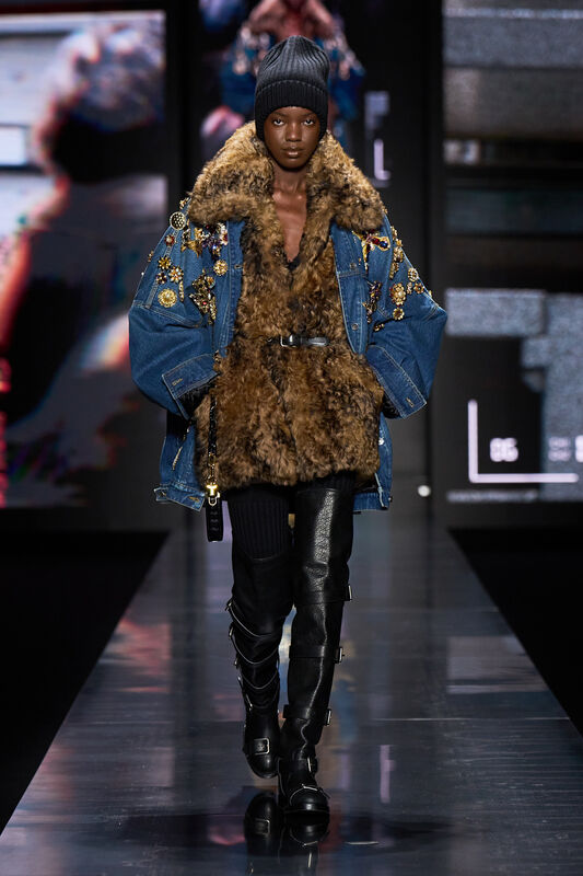 Dolce Gabbana F25 034