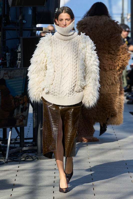 Stella Mccartney F24 008