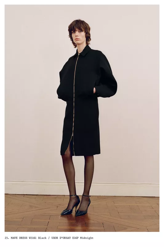 00025-the-row-fall-2024-ready-to-wear-credit-brand