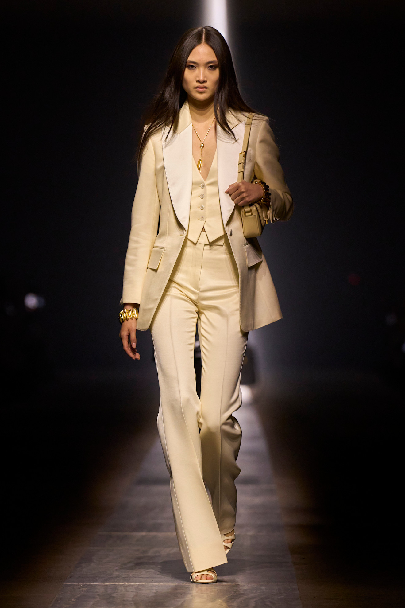 Tom Ford F24 023