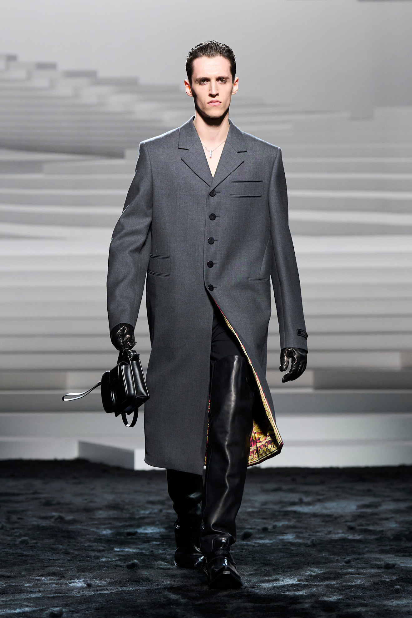 Versace F24 006