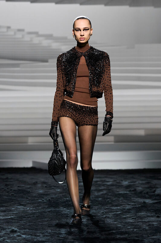 Versace F24 048