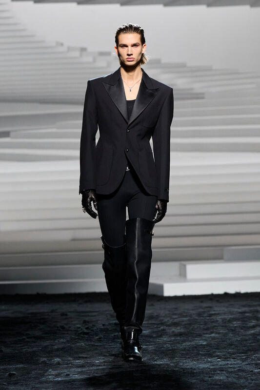 Versace F24 081