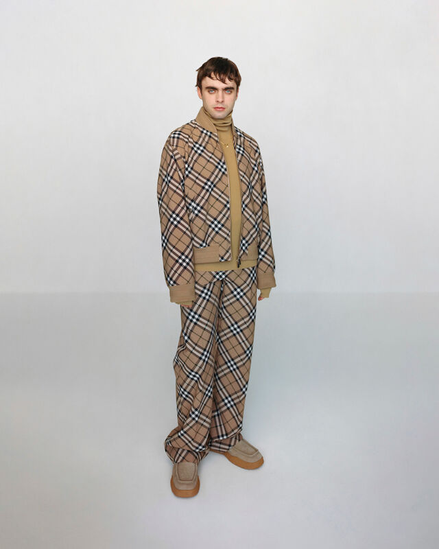 Burberry PreFall PO F24 014