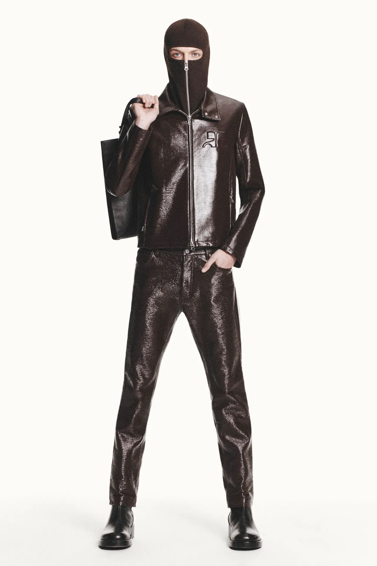 00016-courreges-pre-fall-2024-credit-brand_16_11zon