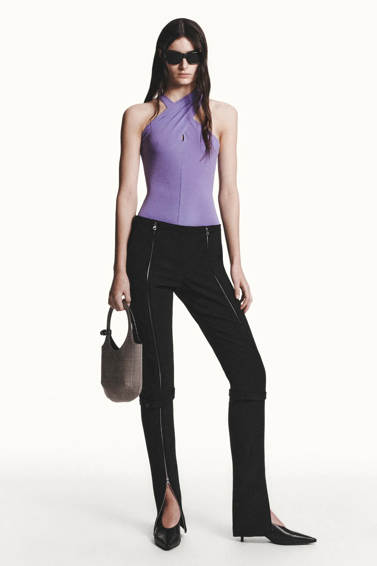 00021-courreges-pre-fall-2024-credit-brand_21_11zon