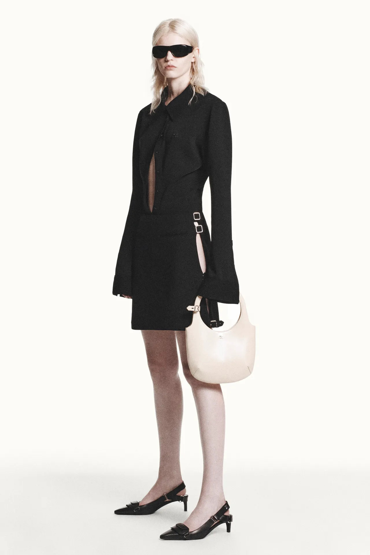 00038-courreges-pre-fall-2024-credit-brand_38_11zon