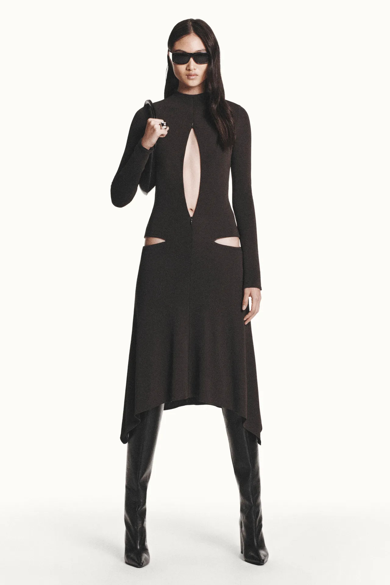 00041-courreges-pre-fall-2024-credit-brand_41_11zon