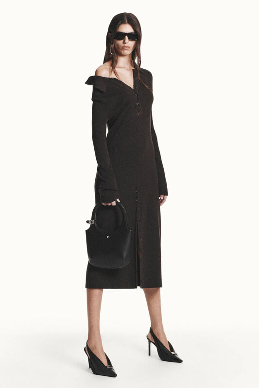 00025-courreges-pre-fall-2024-credit-brand_25_11zon