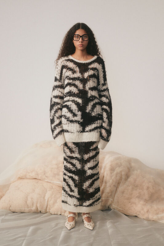 McCartney PreFall PO F24 025