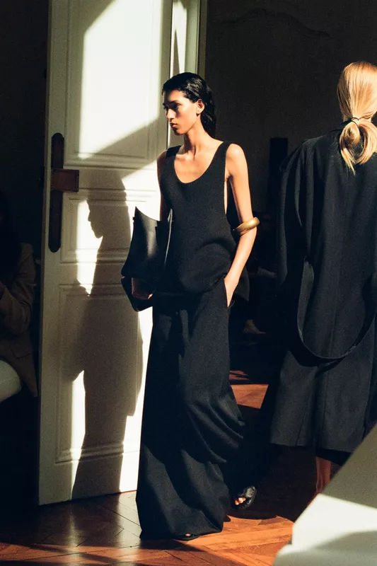 00003-the-row-pre—fall-2024-ready-to-wear-credit-brand