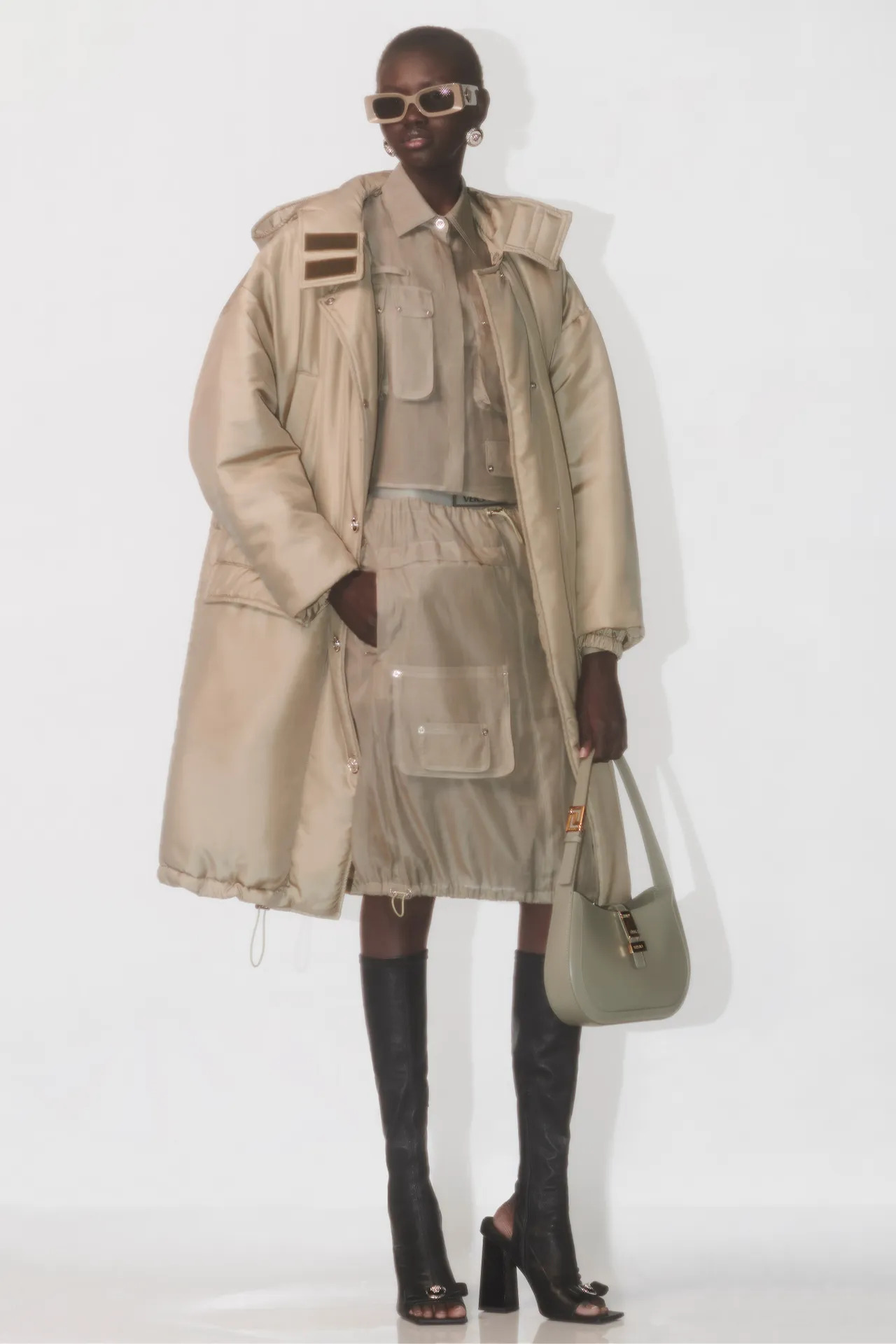 00017-versace-prefall-2024-credit-brand_21_11zon