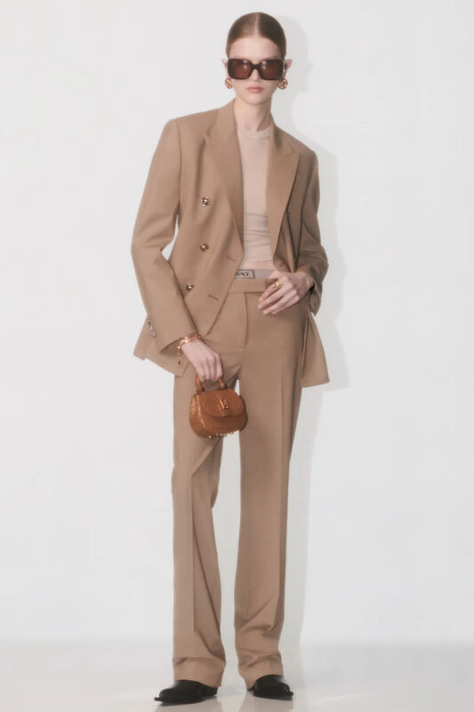00009-versace-prefall-2024-credit-brand_31_11zon