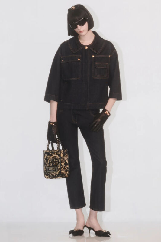 00022-versace-prefall-2024-credit-brand_26_11zon
