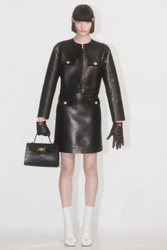 00035-versace-prefall-2024-credit-brand_9_11zon