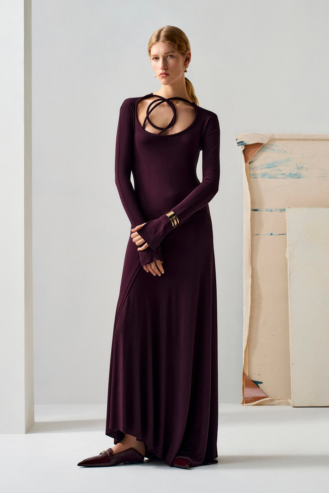 Victoria Beckham PreFall PO F24 001
