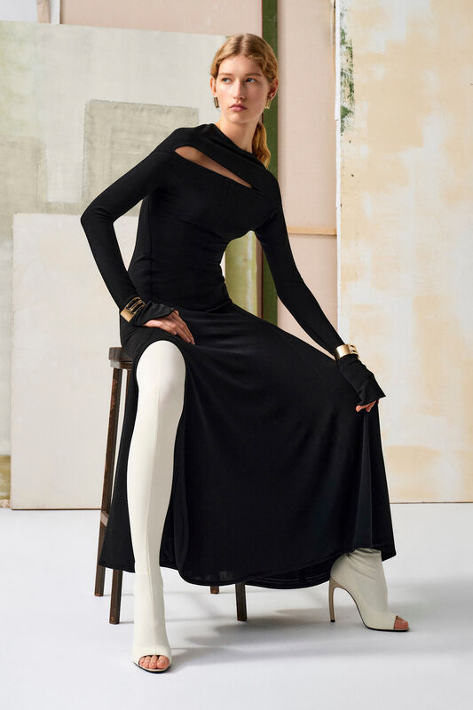 Victoria Beckham PreFall PO F24 002