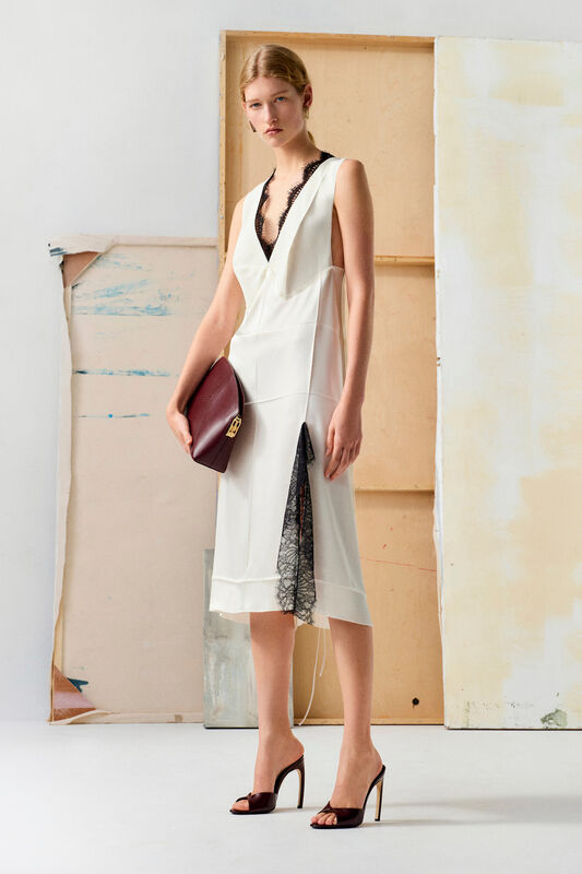 Victoria Beckham PreFall PO F24 038
