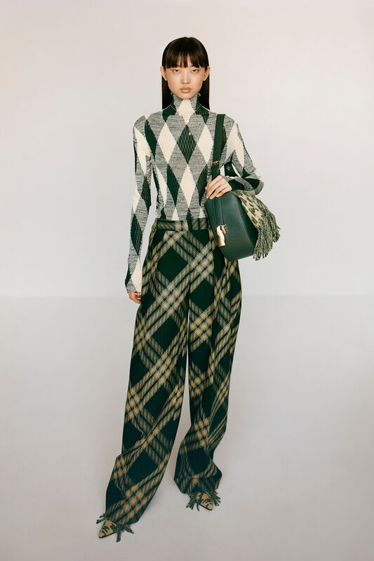 Burberry Resort PO S24 015