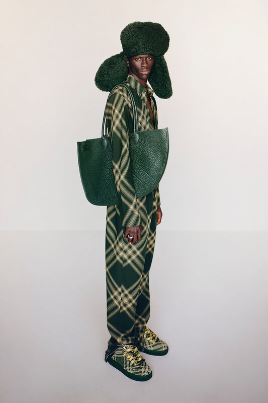 Burberry Resort PO S24 020