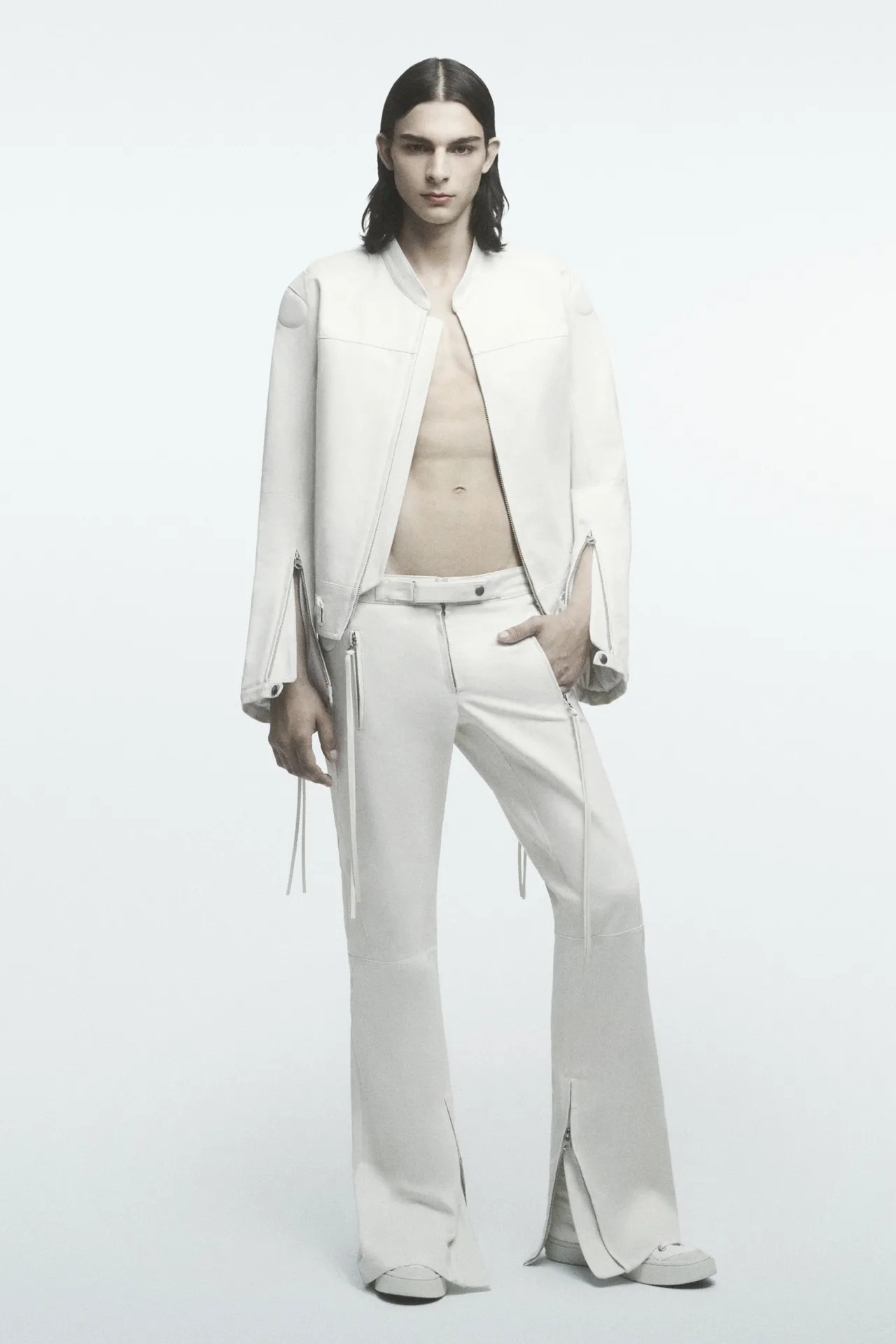 00020-courreges-spring-2024-menswear-credit-brand_20_11zon