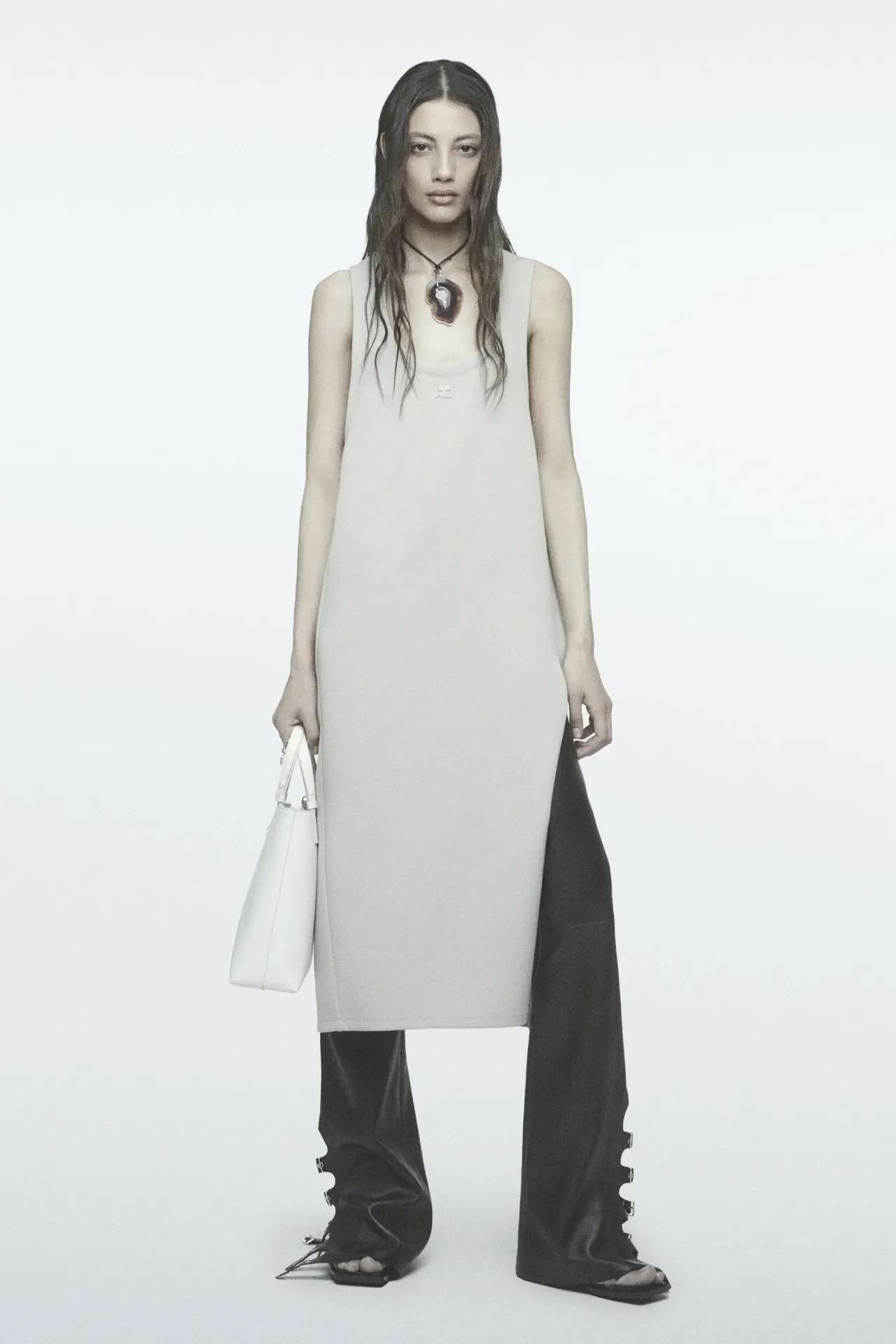 00023-courreges-spring-2024-menswear-credit-brand_23_11zon