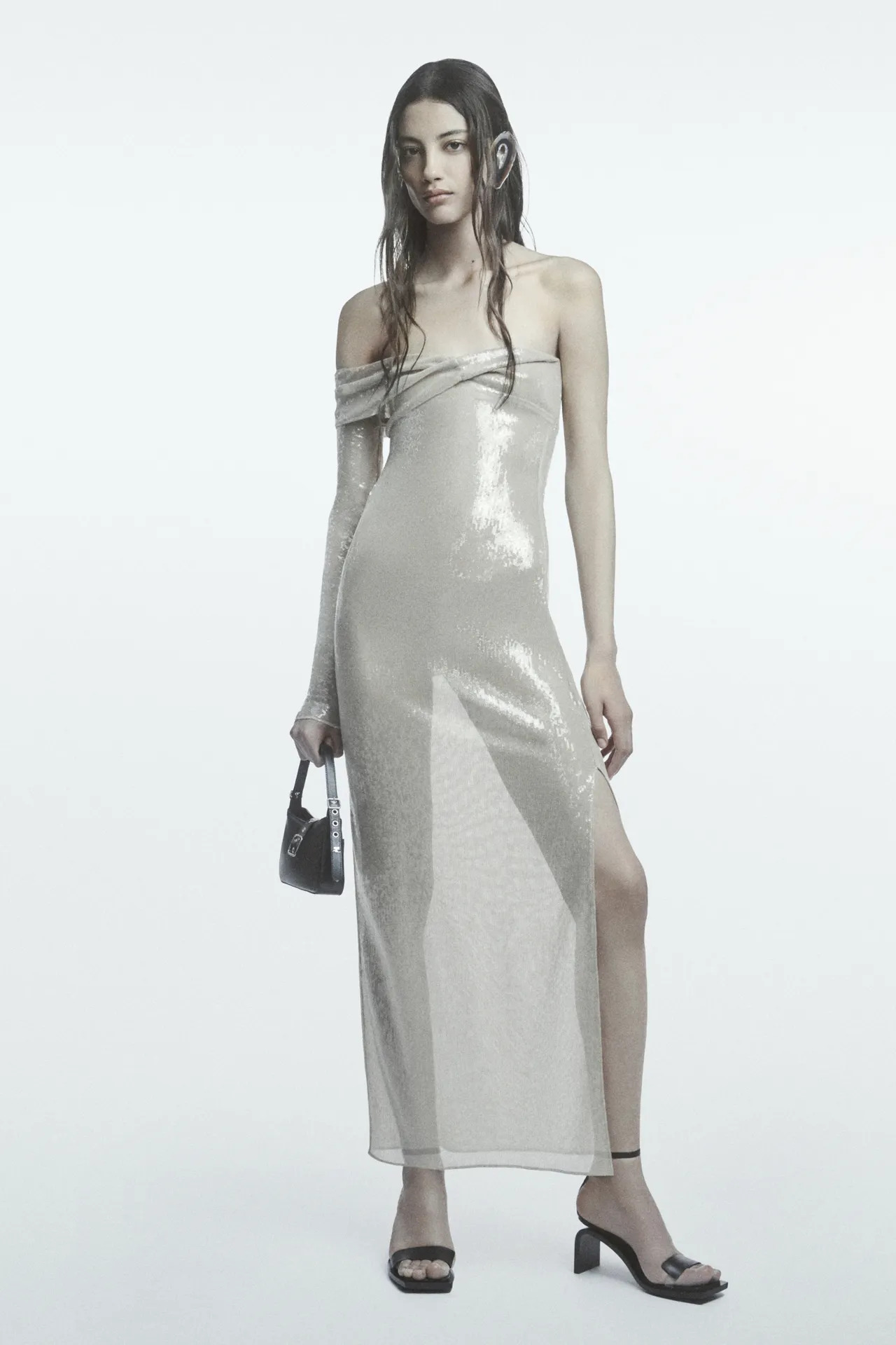 00030-courreges-spring-2024-menswear-credit-brand_30_11zon