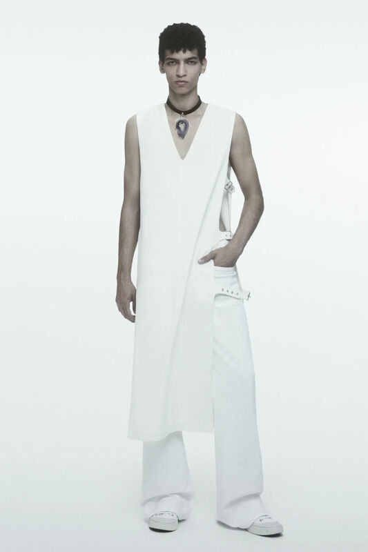 00016-courreges-spring-2024-menswear-credit-brand_16_11zon