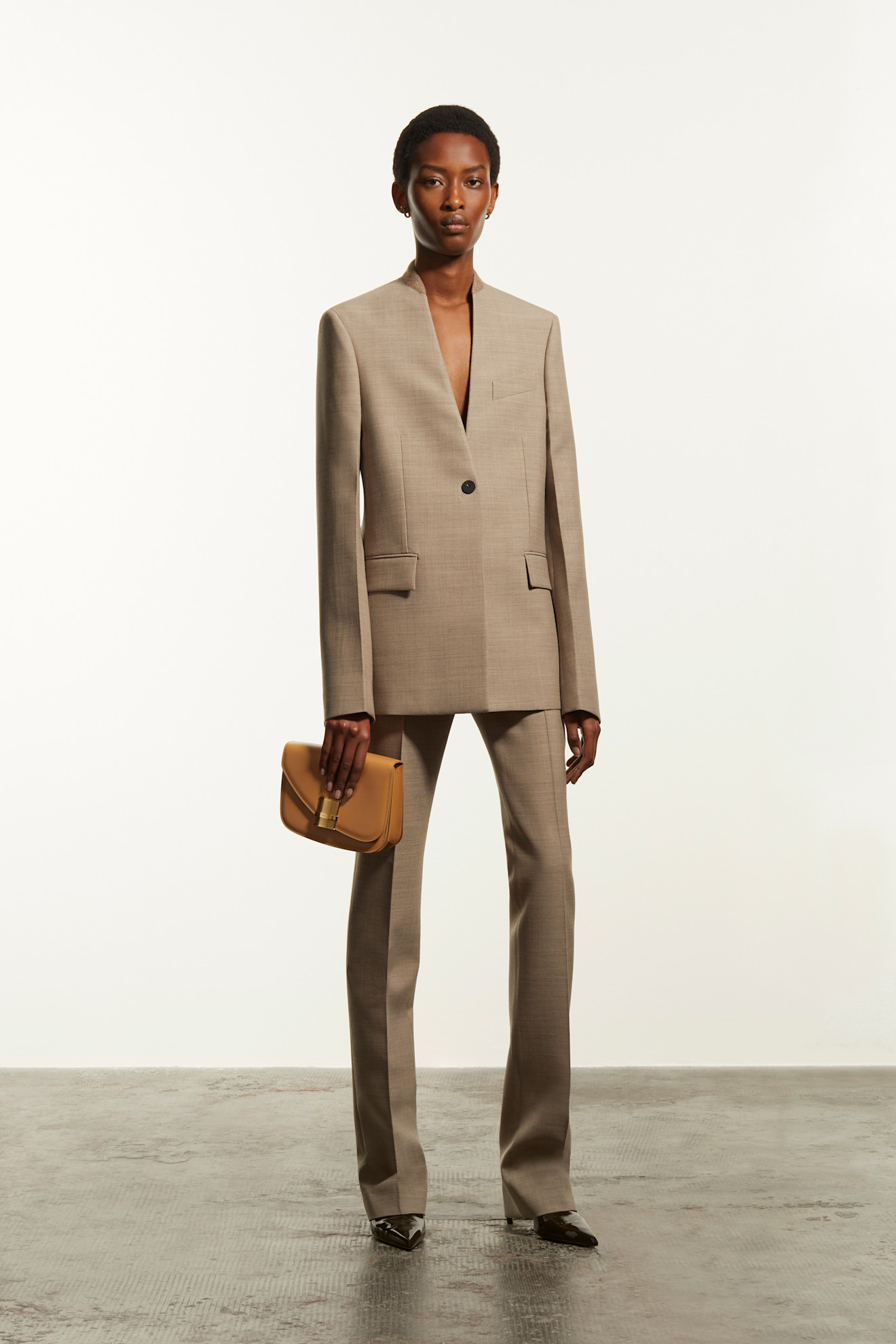 Ferragamo Resort PO S24 001