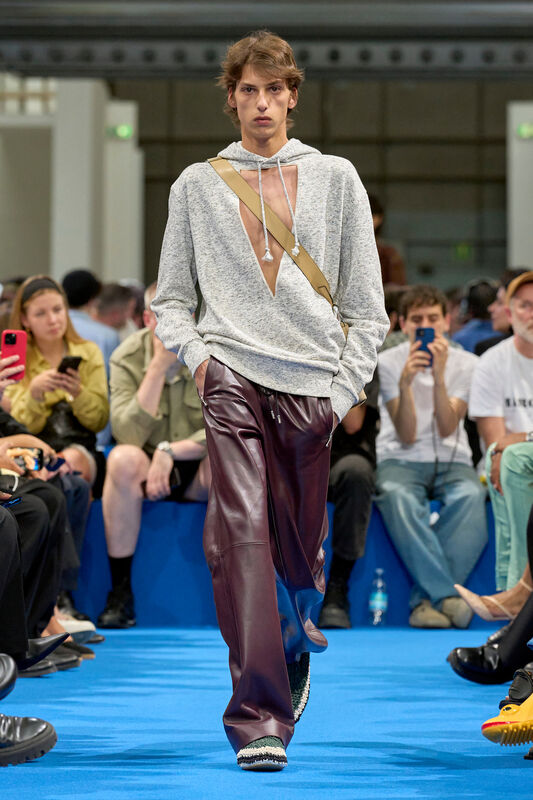 JW Anderson Resort S24 010