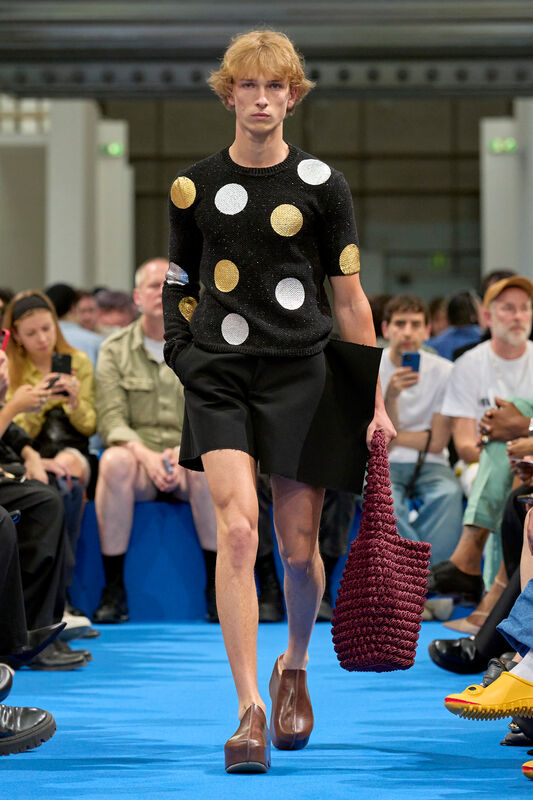 JW Anderson Resort S24 014