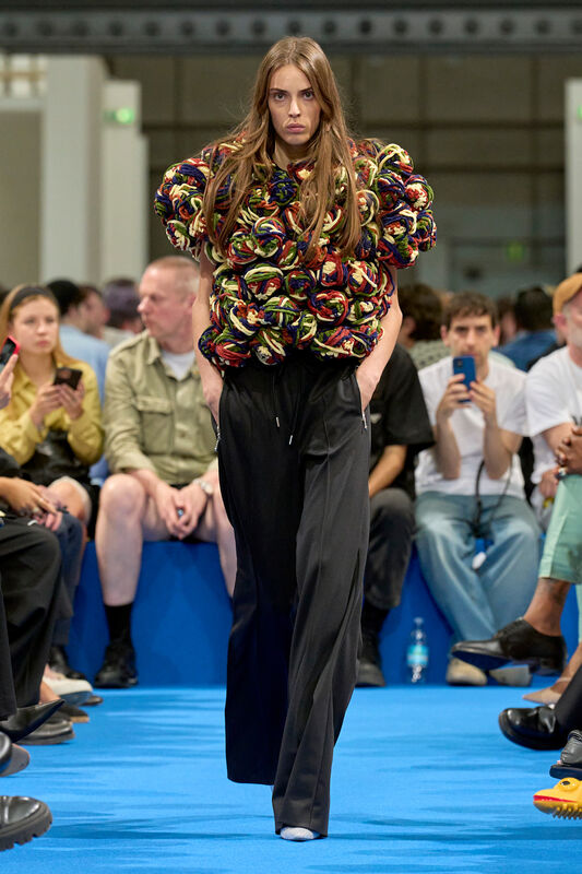 JW Anderson Resort S24 025