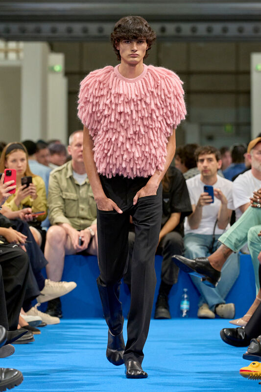 JW Anderson Resort S24 028