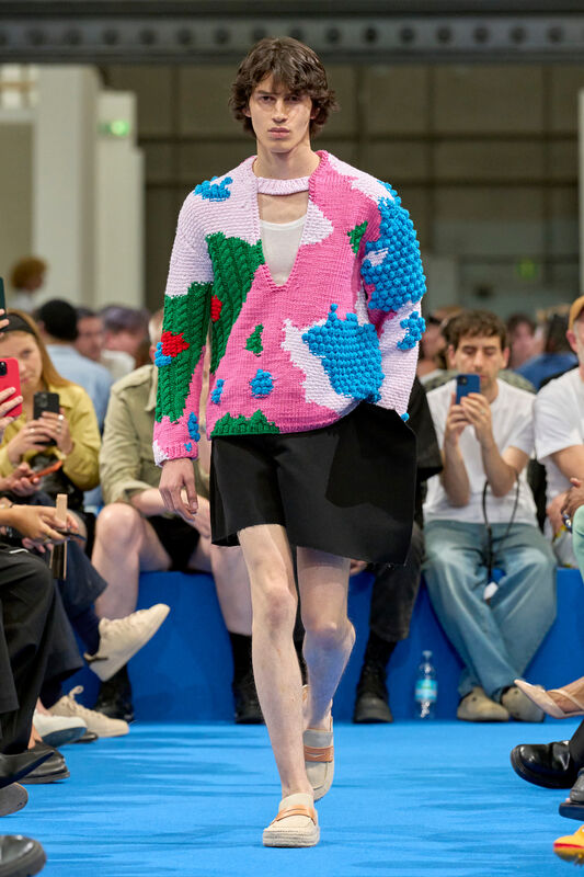 JW Anderson Resort S24 039