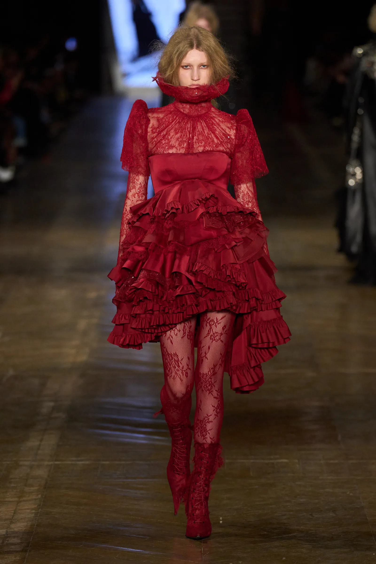 00045-alexander-mcqueen-fall-2025-ready-to-wear-credit-gorunway