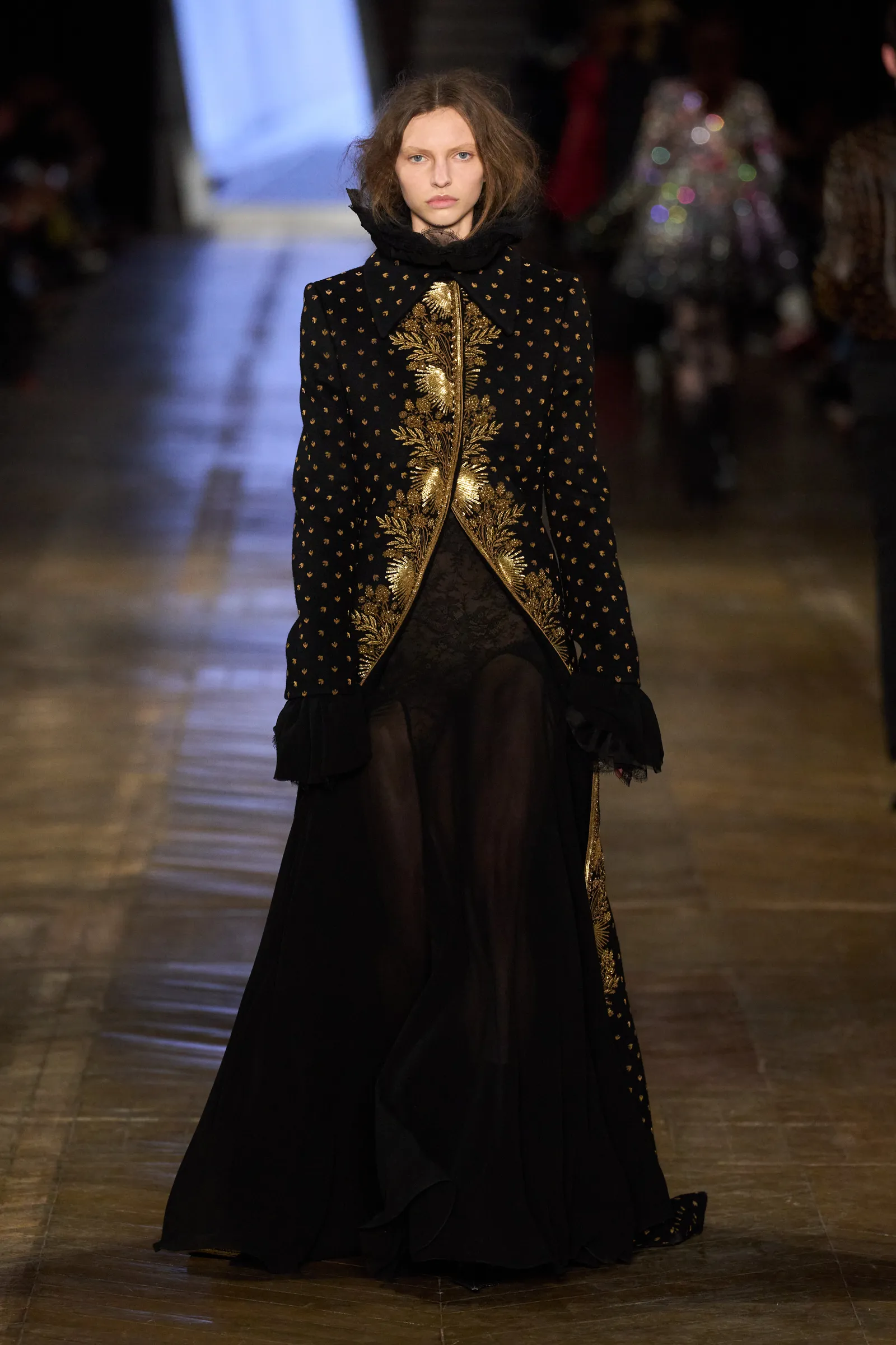 00049-alexander-mcqueen-fall-2025-ready-to-wear-credit-gorunway