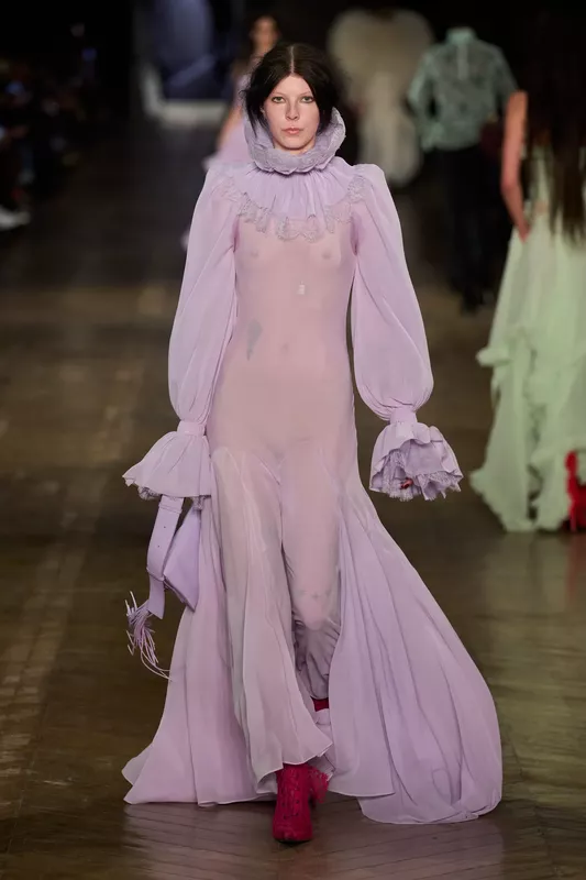 00020-alexander-mcqueen-fall-2025-ready-to-wear-credit-gorunway