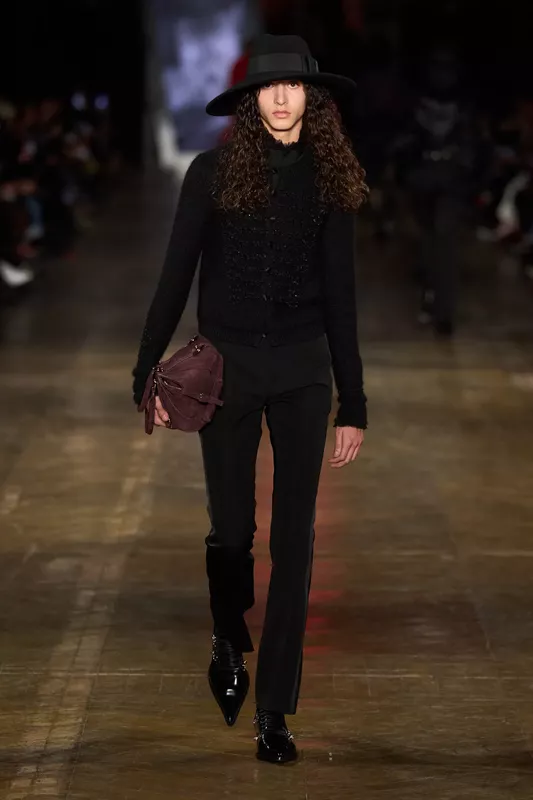 00028-alexander-mcqueen-fall-2025-ready-to-wear-credit-gorunway