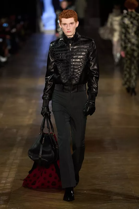 00042-alexander-mcqueen-fall-2025-ready-to-wear-credit-gorunway