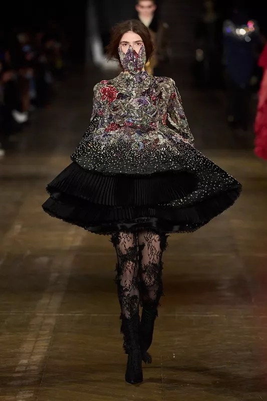 00047-alexander-mcqueen-fall-2025-ready-to-wear-credit-gorunway