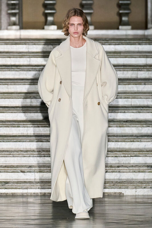 Max Mara Resort PO S24 005