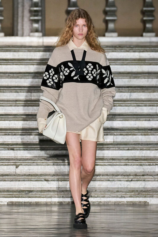 Max Mara Resort PO S24 011