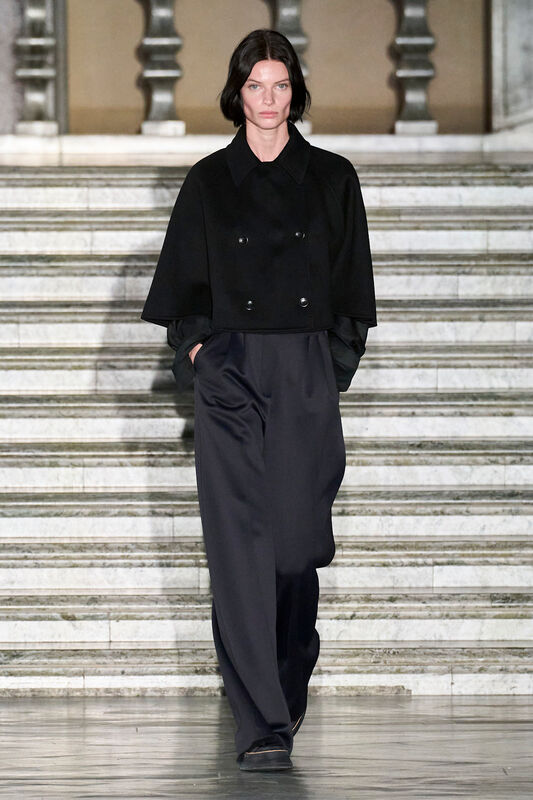 Max Mara Resort PO S24 018