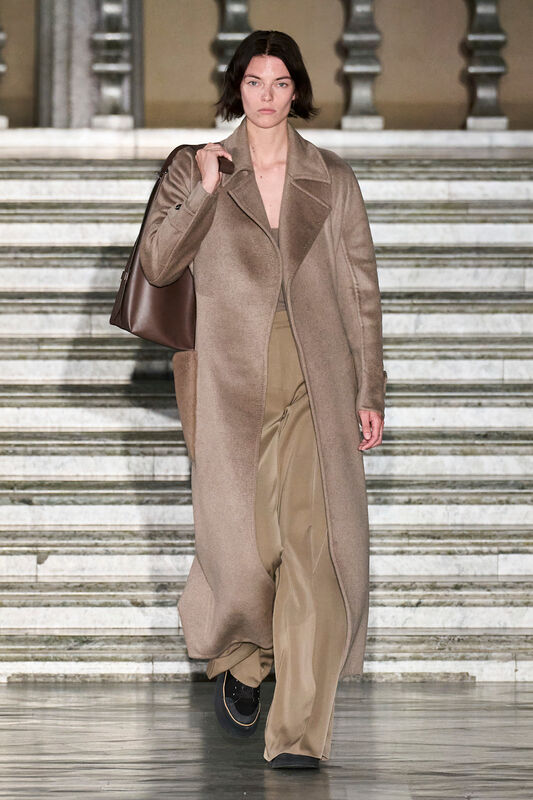 Max Mara Resort PO S24 045