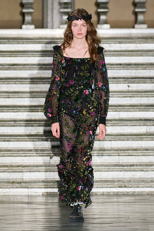 Max Mara Resort PO S24 062